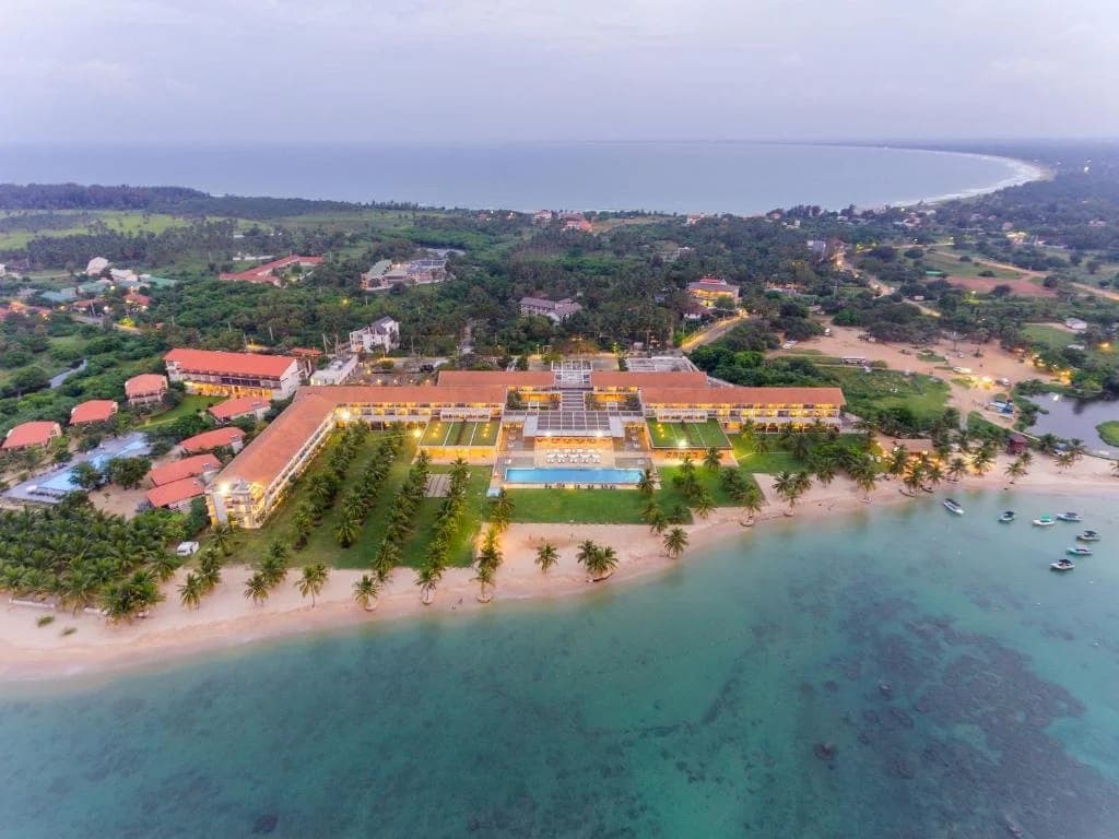 Amaya Beach Passikudah — 3