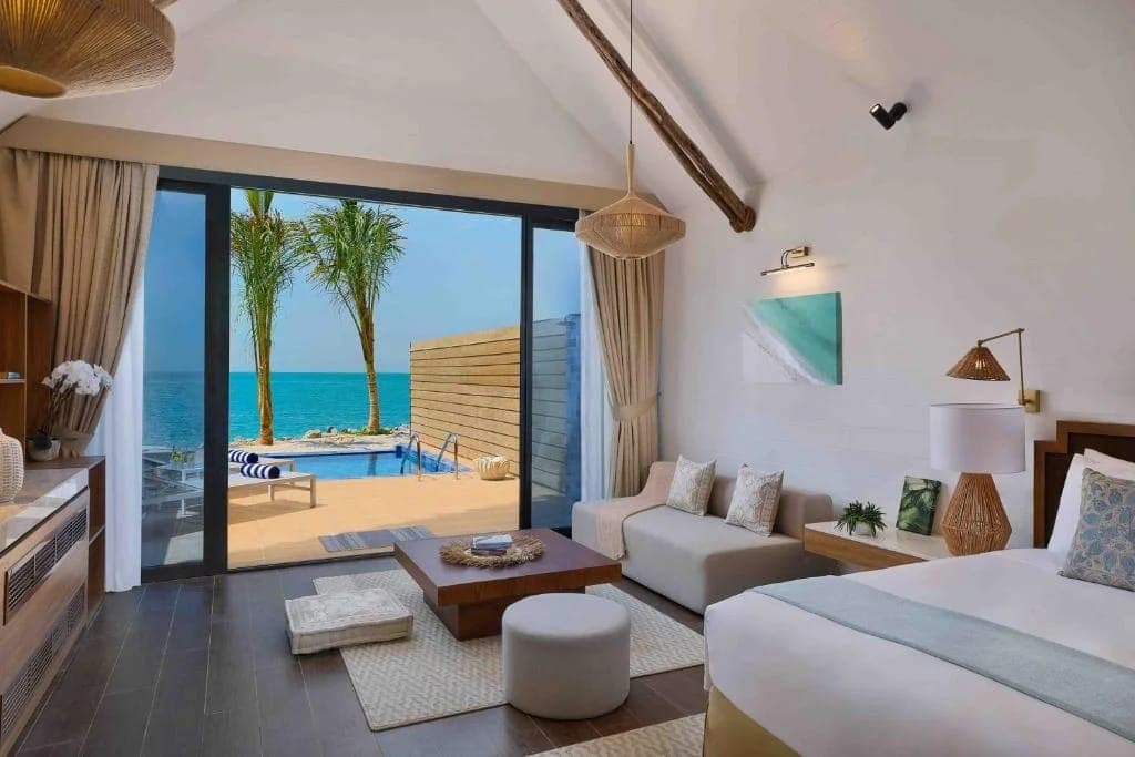 Anantara World Islands Dubai Resort — 4