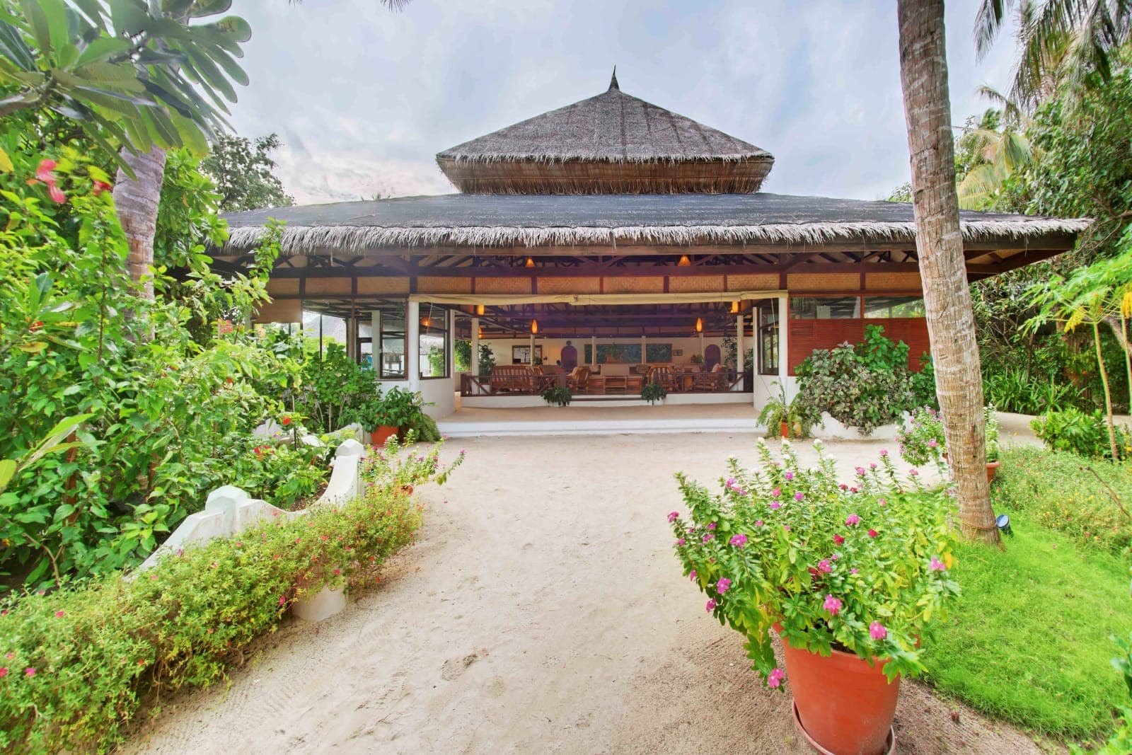 Angaga Island Resort & Spa — 5