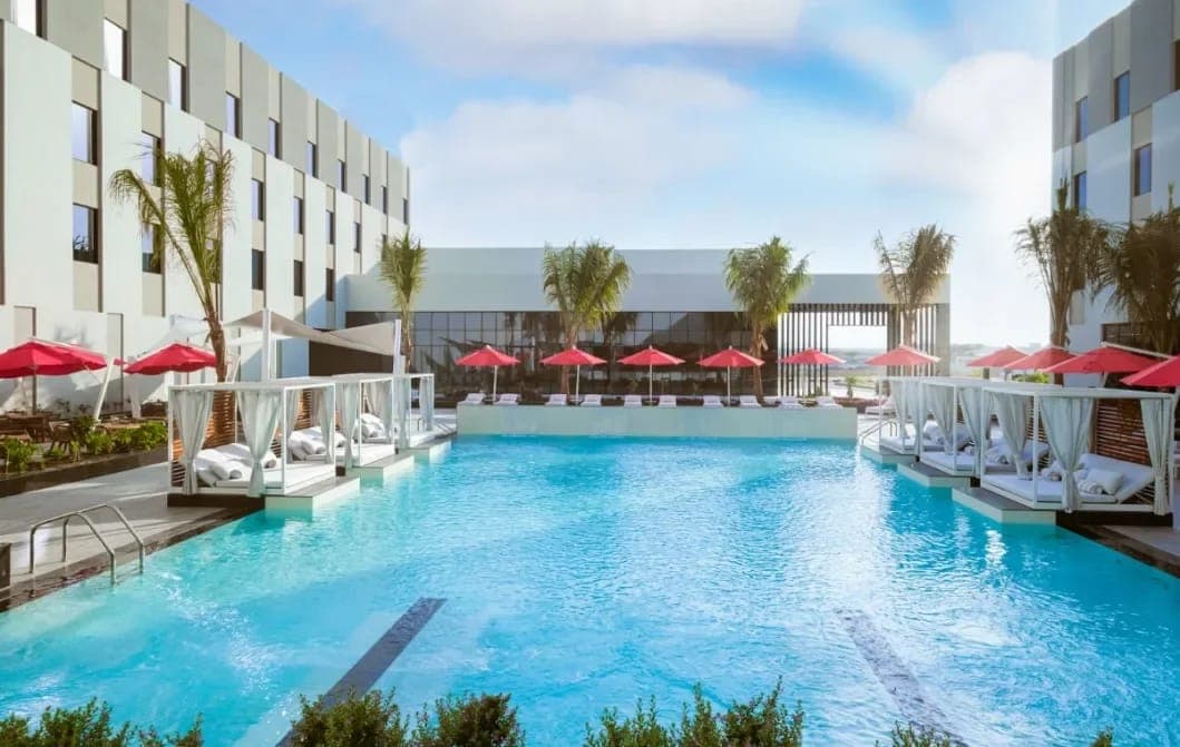 Avani Muscat Hotel — 2