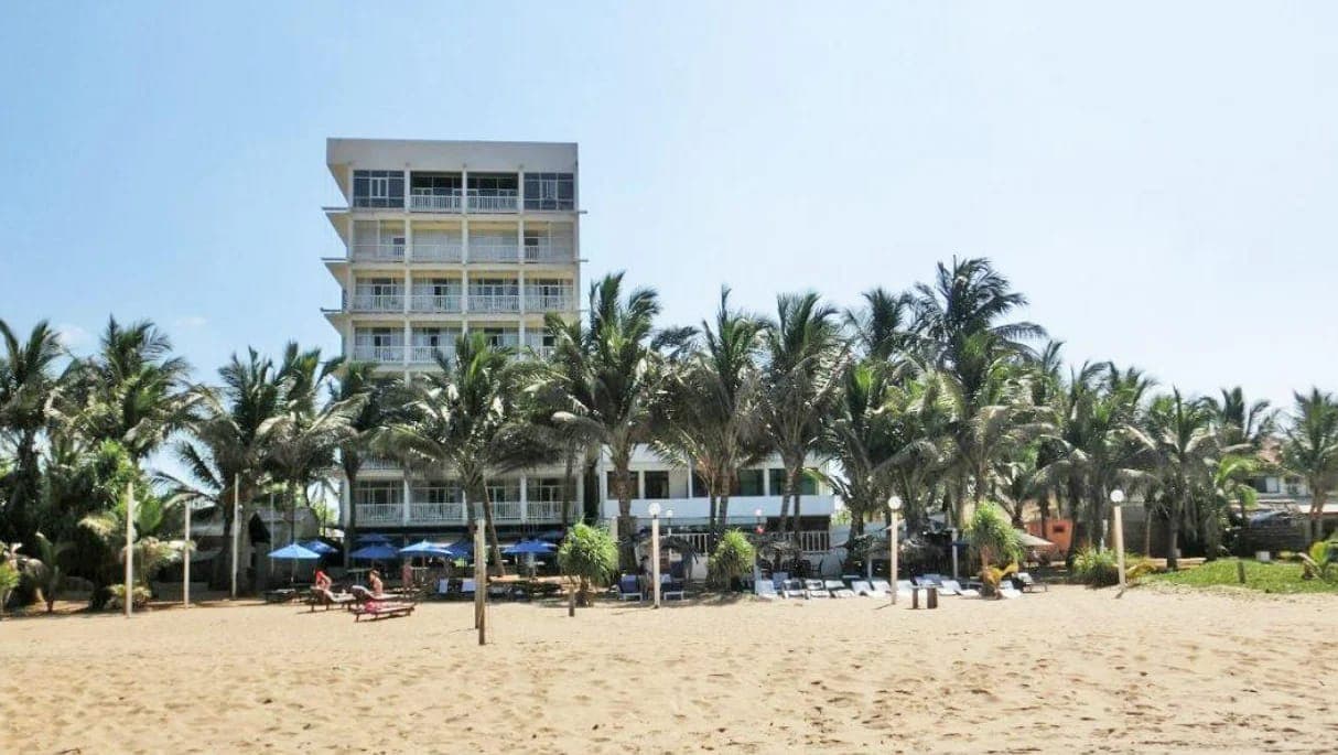 Beacon Beach Negombo — 2