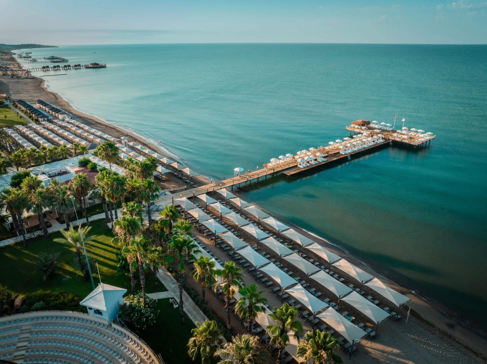 Bellis Deluxe Hotel — 4