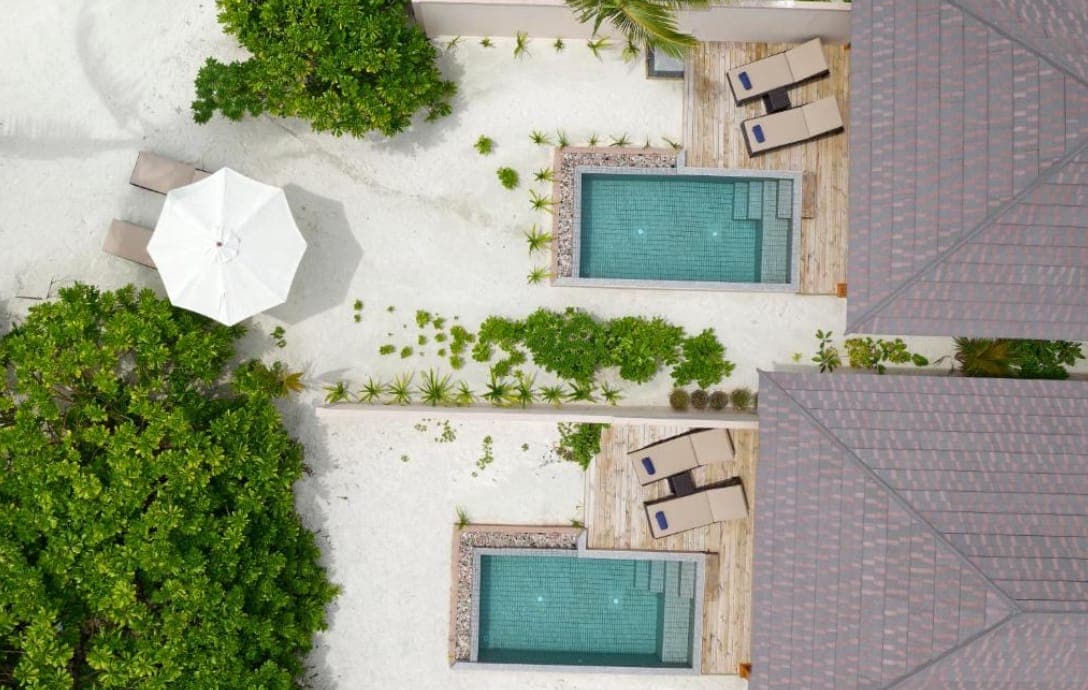 BRENNIA KOTTEFARU MALDIVES — 2
