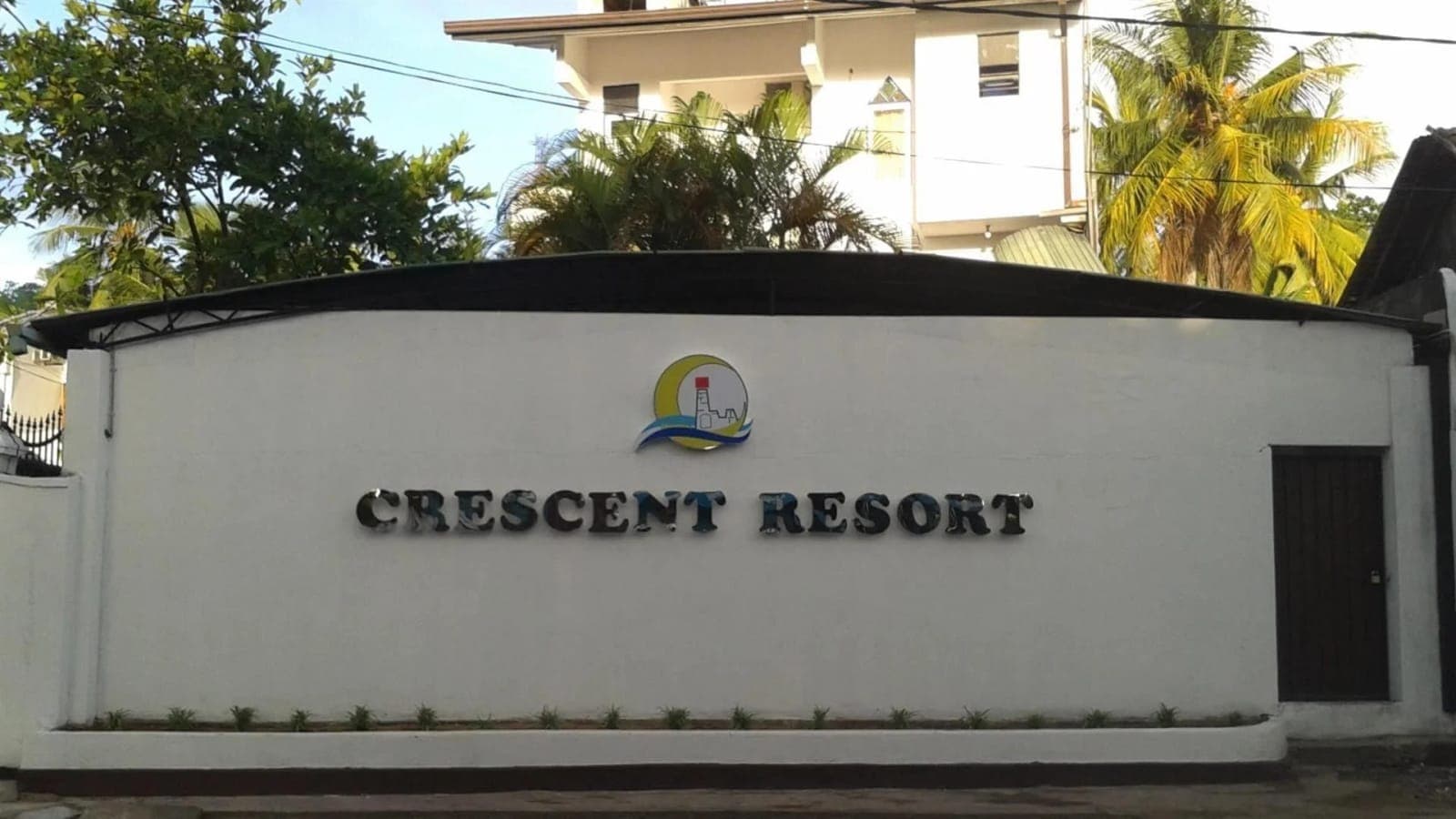 Crescent Unawatuna — 2