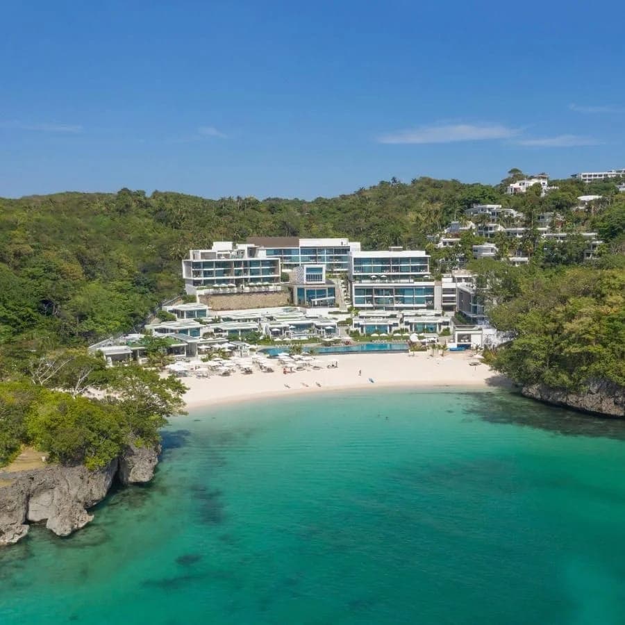 Crimson Resort & Spa Boracay — 2