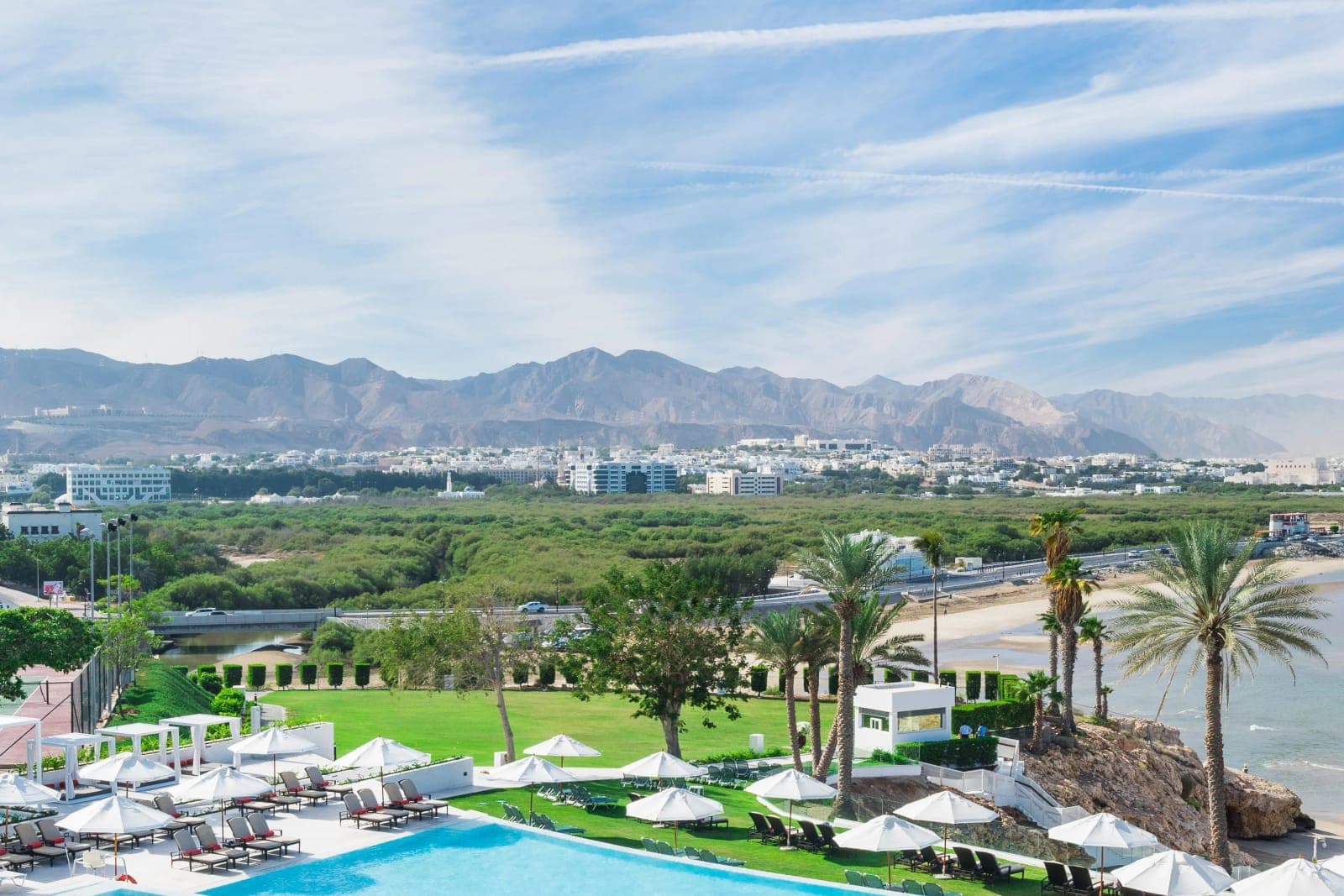 Crowne Plaza Hotel Muscat — 5