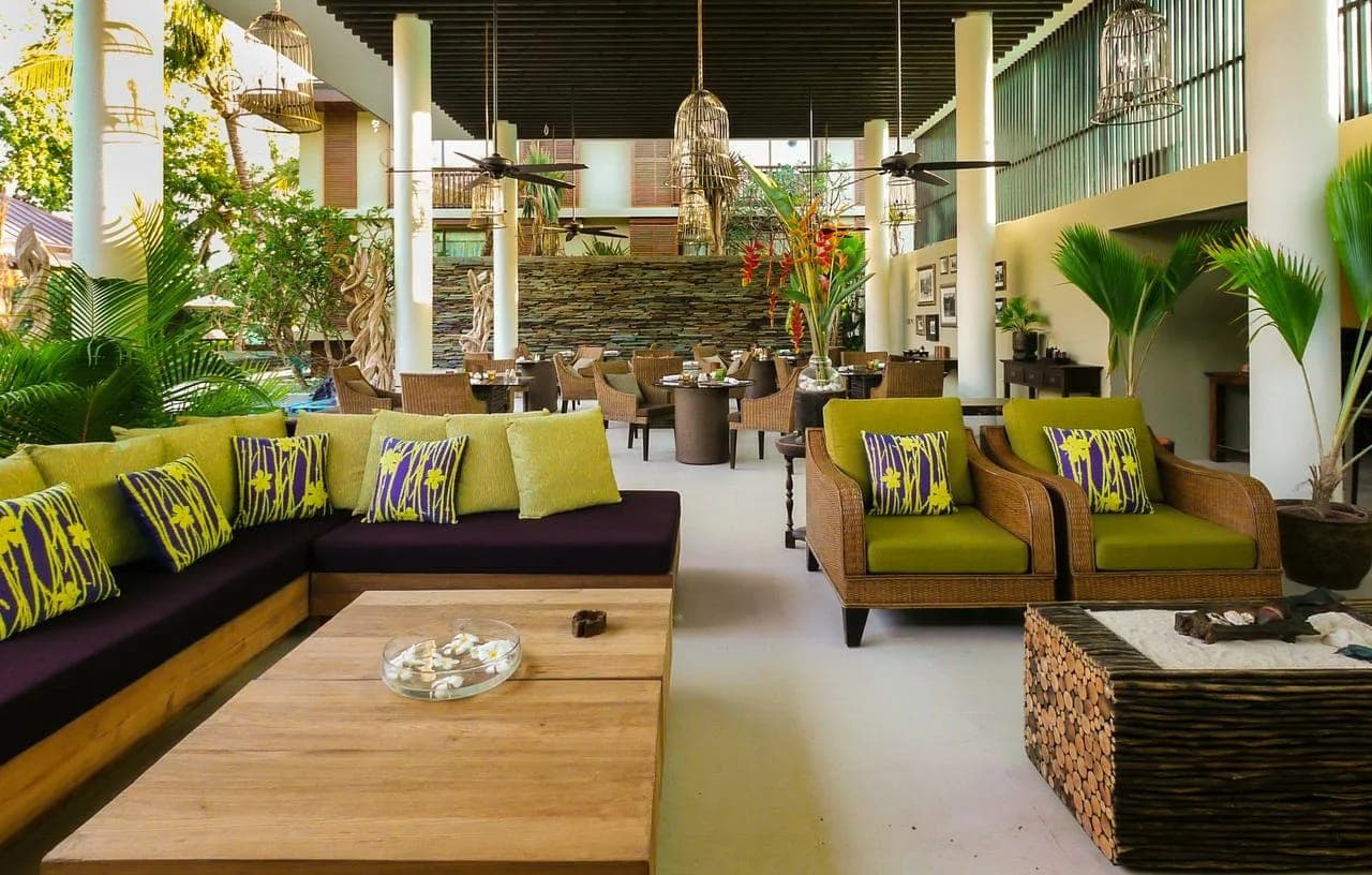 Dhevatara Beach Hotel — 4