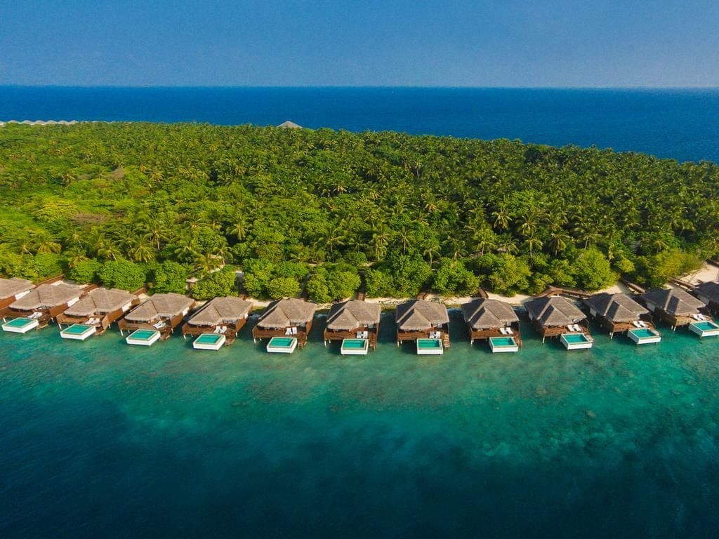 Dusit Thani — 2