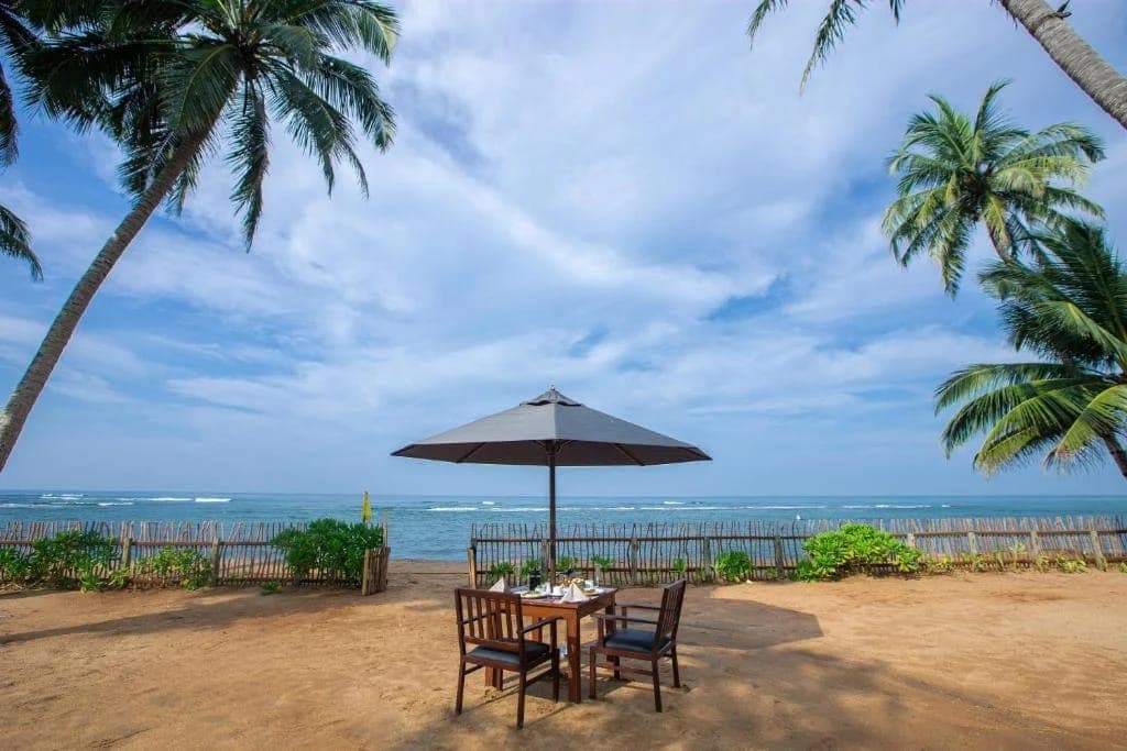 Earls Reef Beach Hotel — 5
