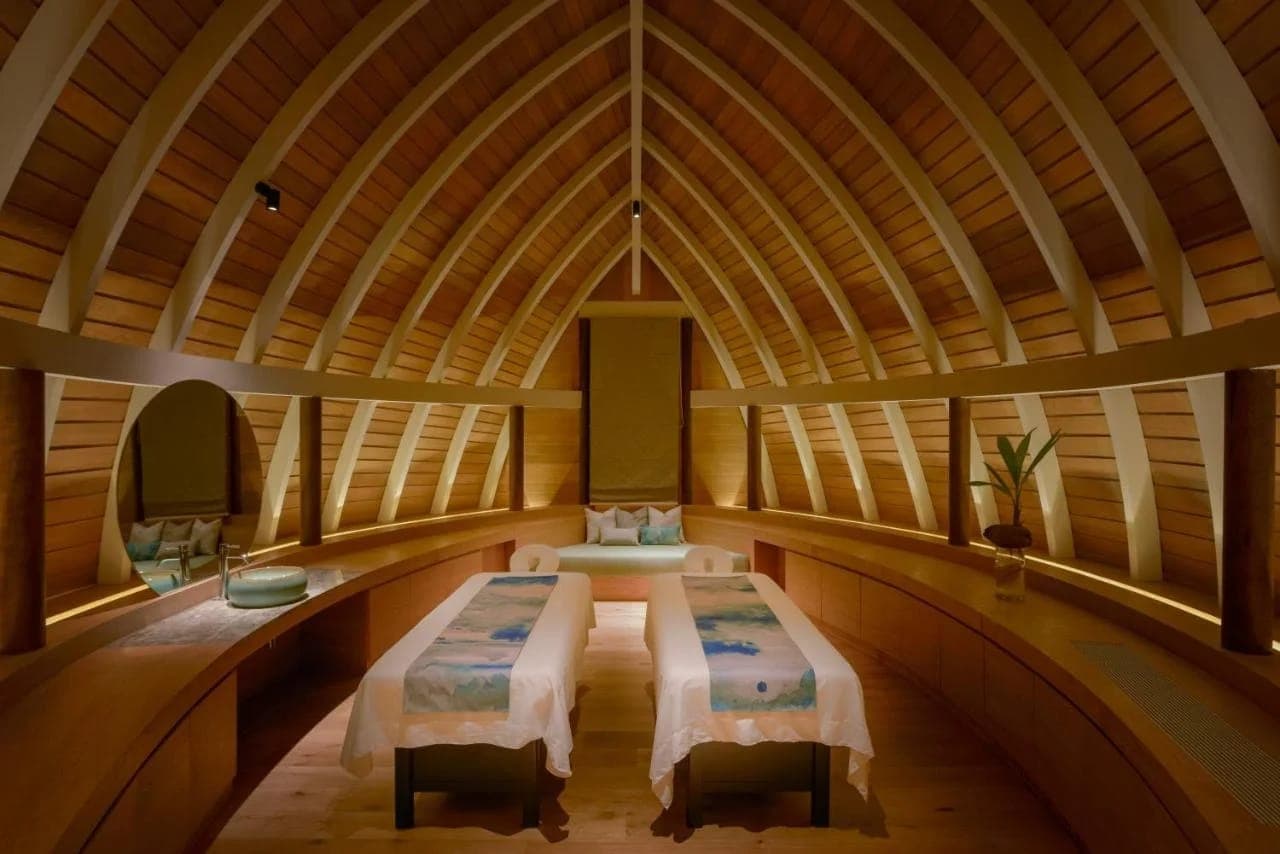 Emerald Faarufushi Resort & Spa — 2
