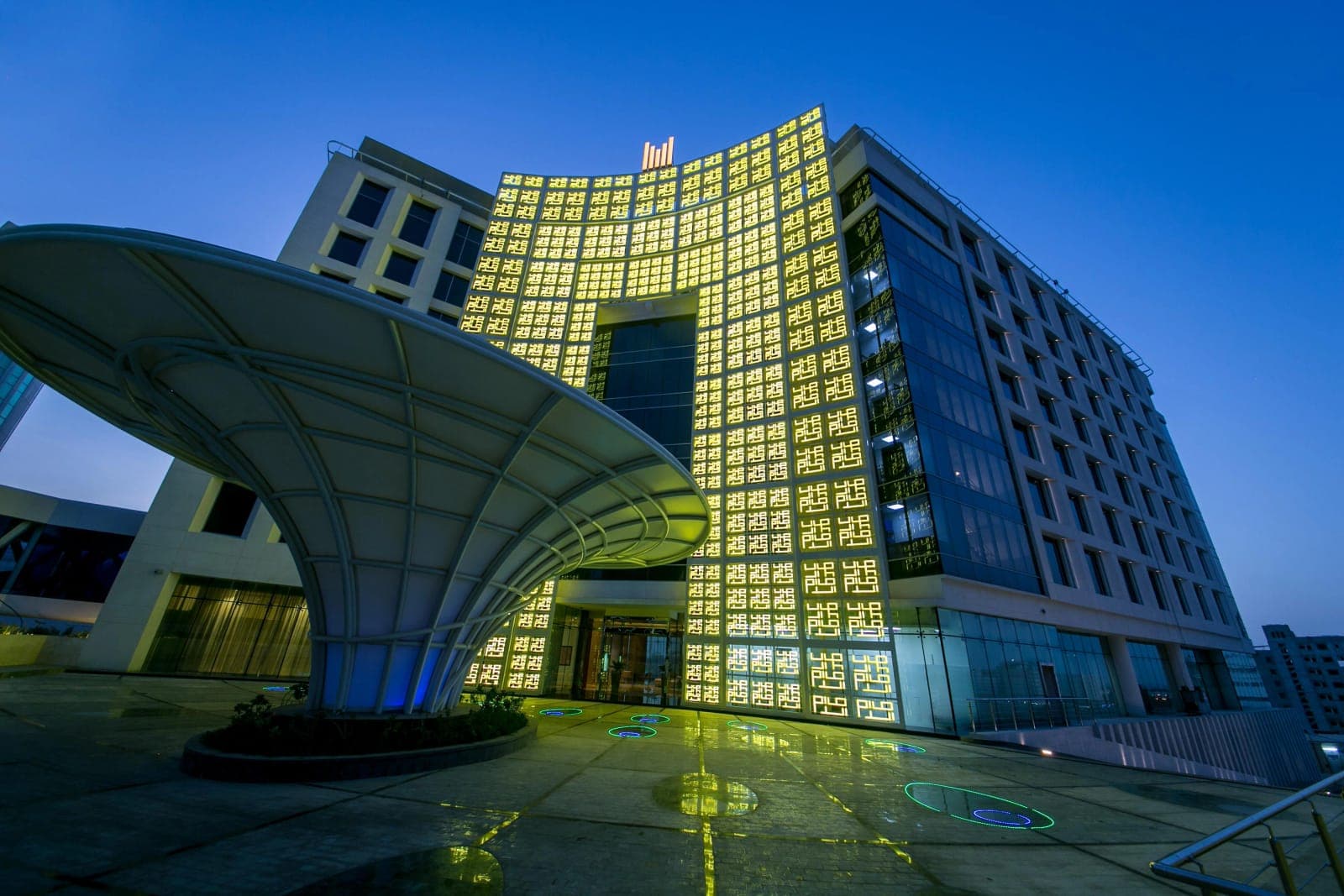 Grand Millennium Hotel Muscat — 2