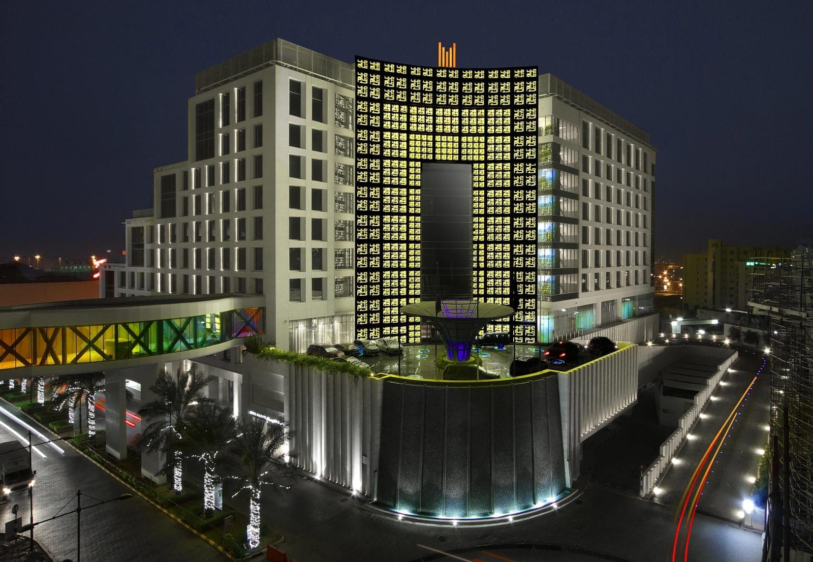 Grand Millennium Hotel Muscat — 3