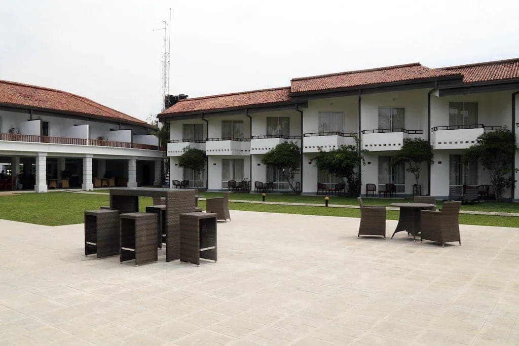 Hibiscus Beach Hotel — 4