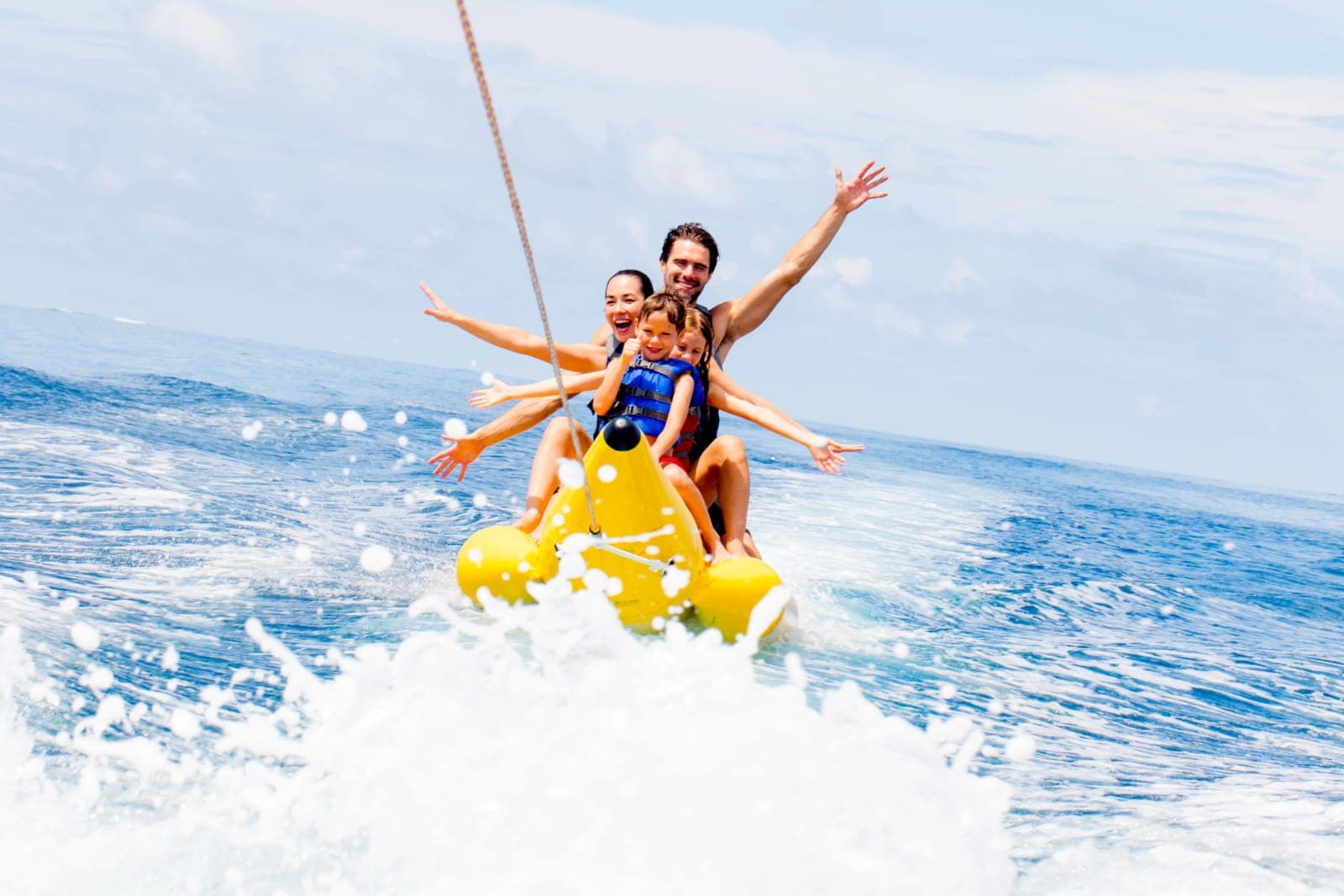 Holiday Inn Resort Kandooma Maldives — 2