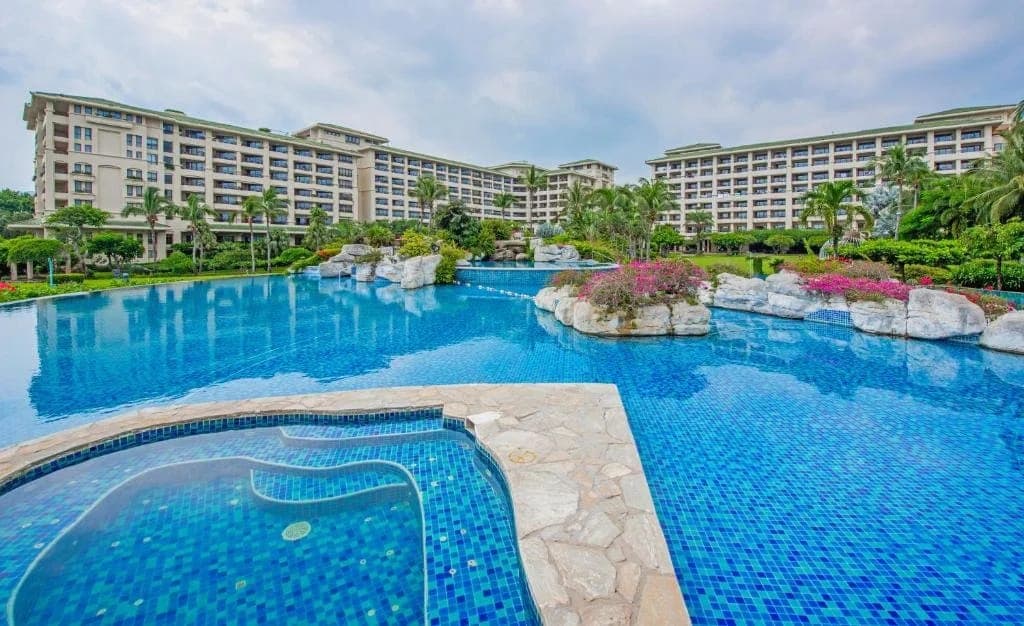Horizon Resort & Spa Yalong Bay — 4