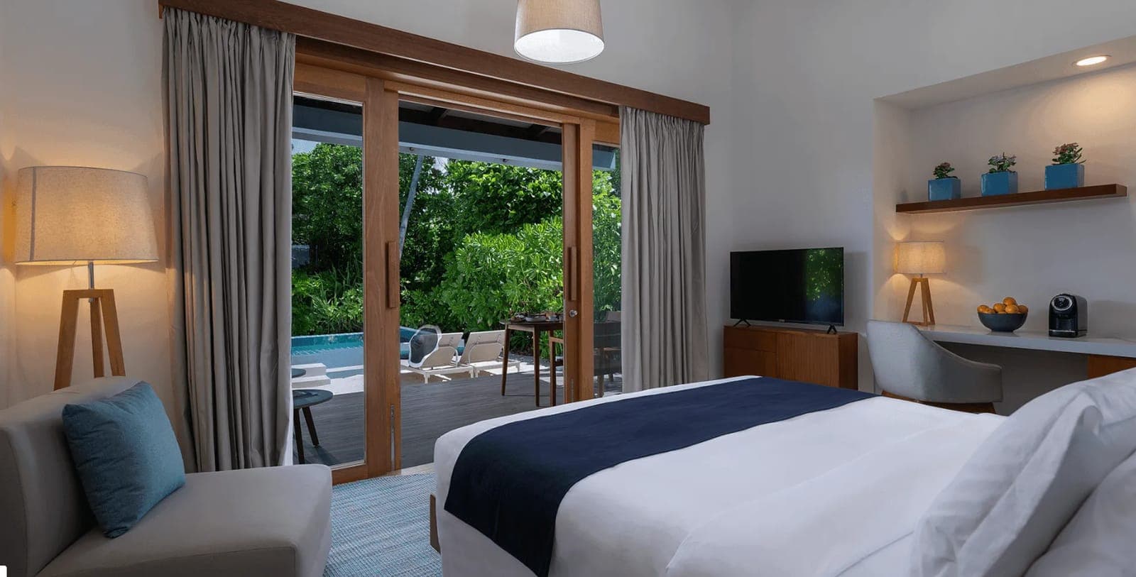 IFURU ISLAND MALDIVES — 4