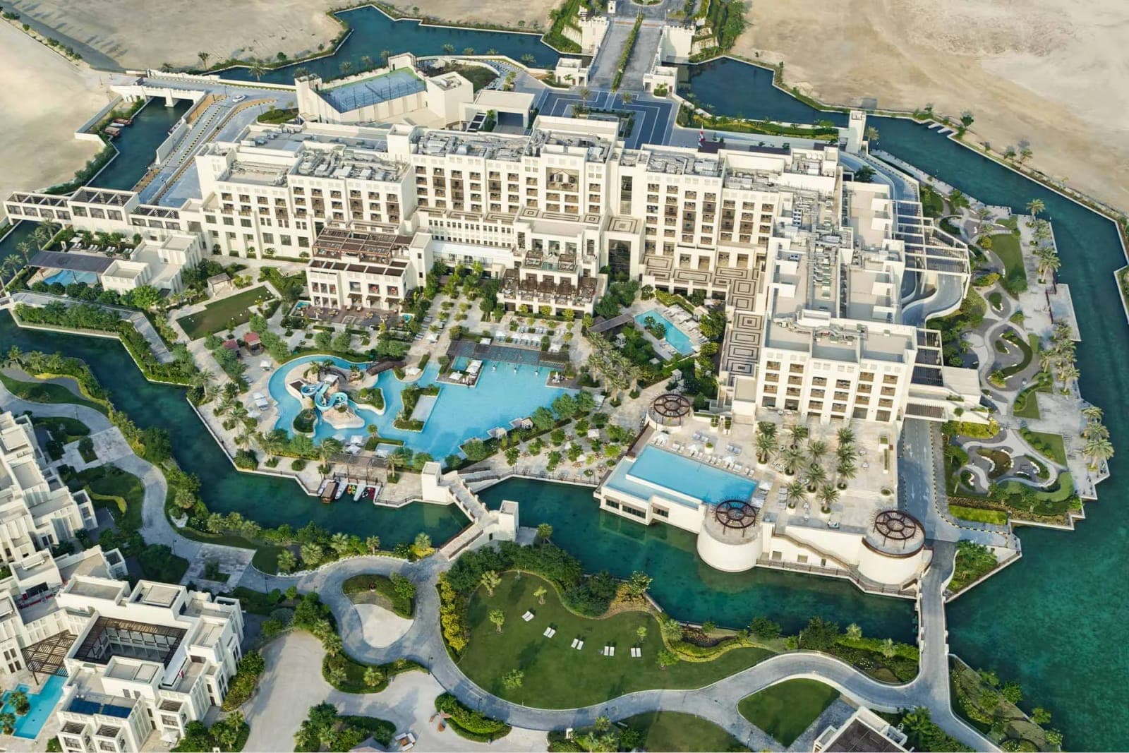 Jumeirah Gulf Of Bahrain Resort & Spa — 2