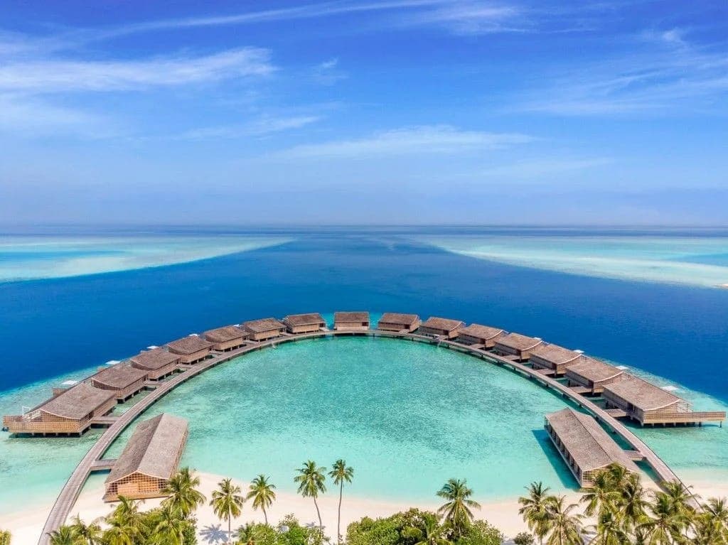 Kudadoo Maldives Private Island 5* Deluxe — 3