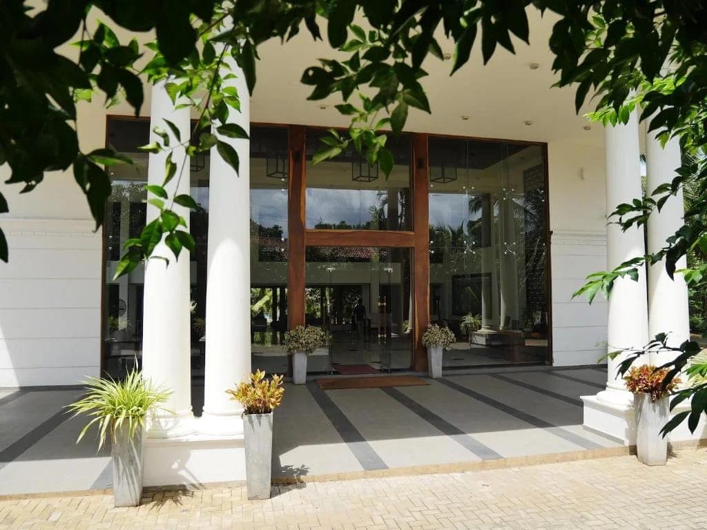 Lagoon Paradise Beach Resort — 3