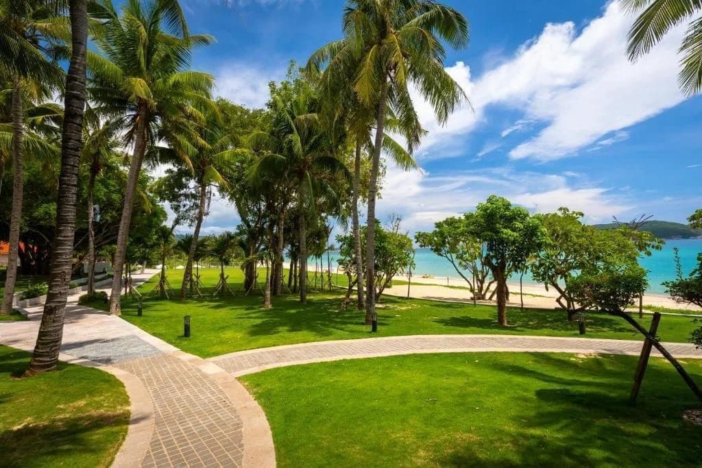 Ocean View Resort Yalong Bay — 4