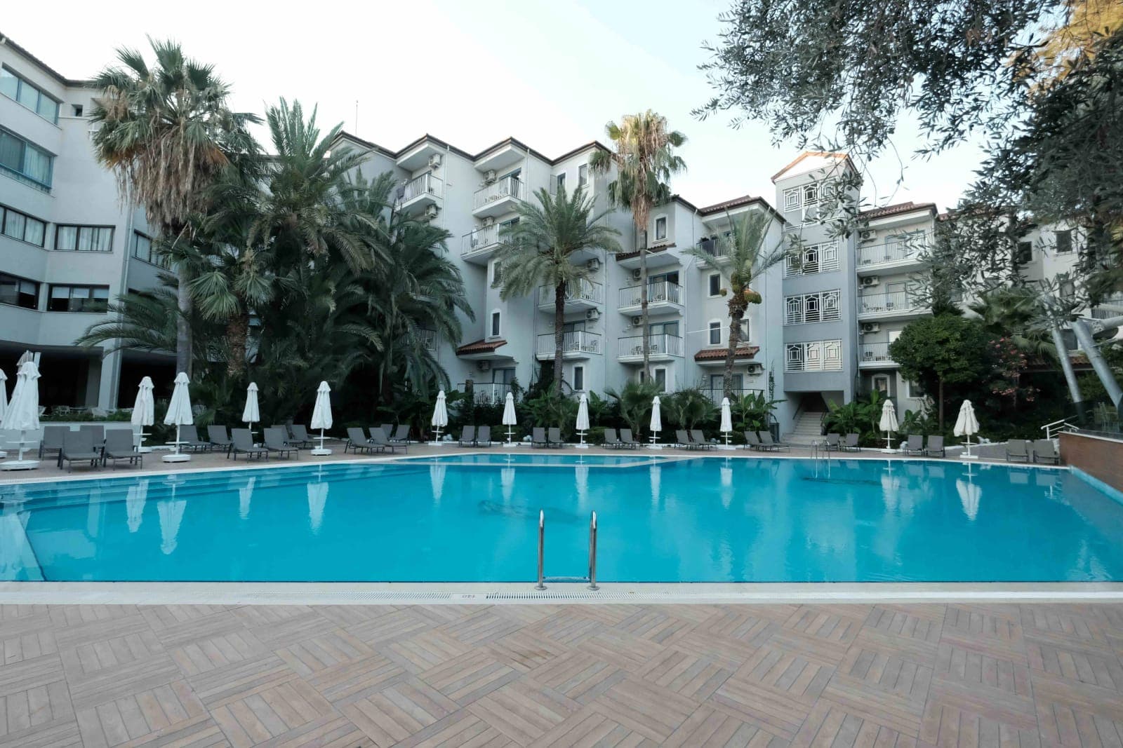 Paloma Marina Suites — 5