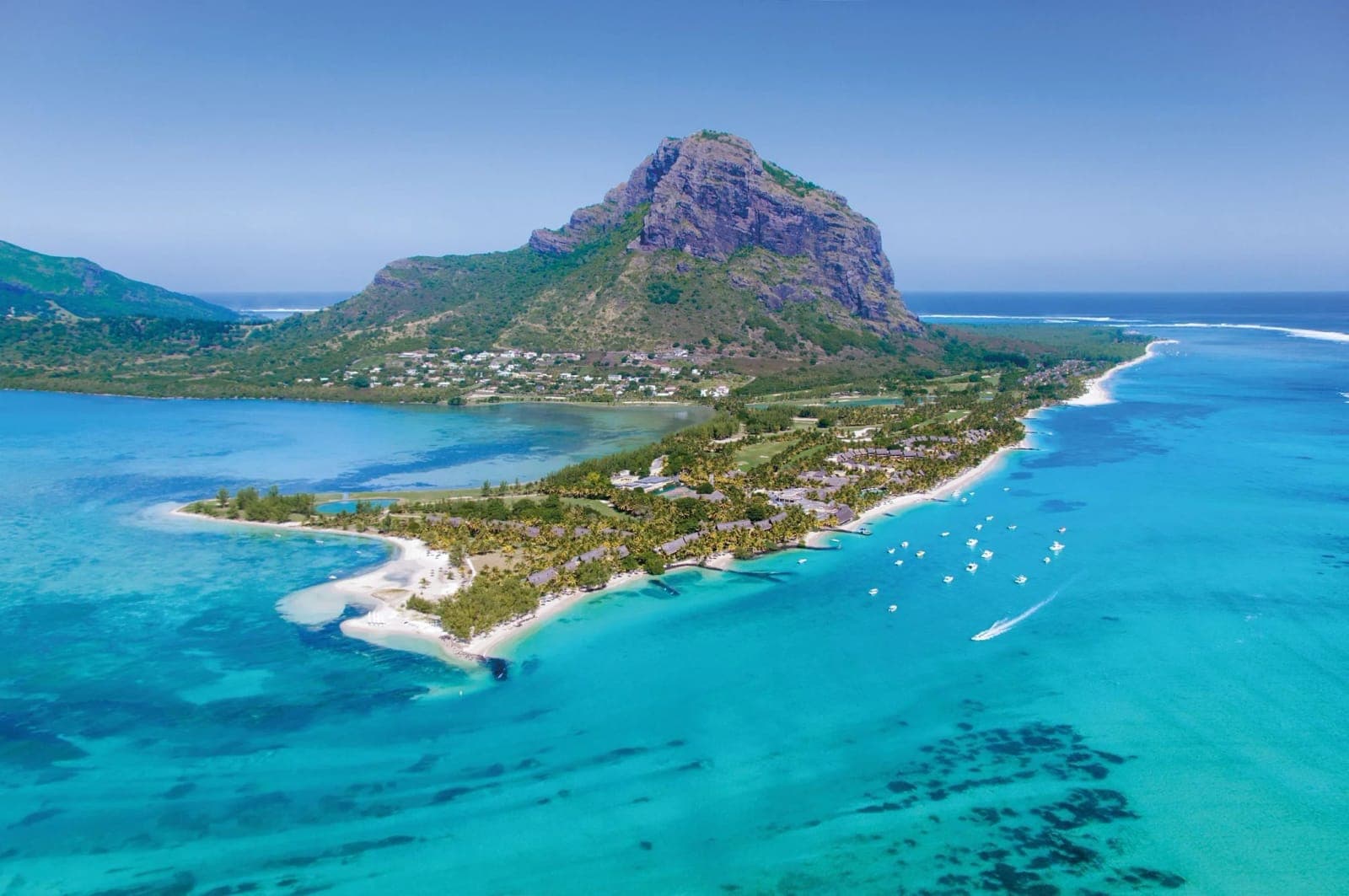 Paradis Beachcomber Golf Resort & Spa — 2