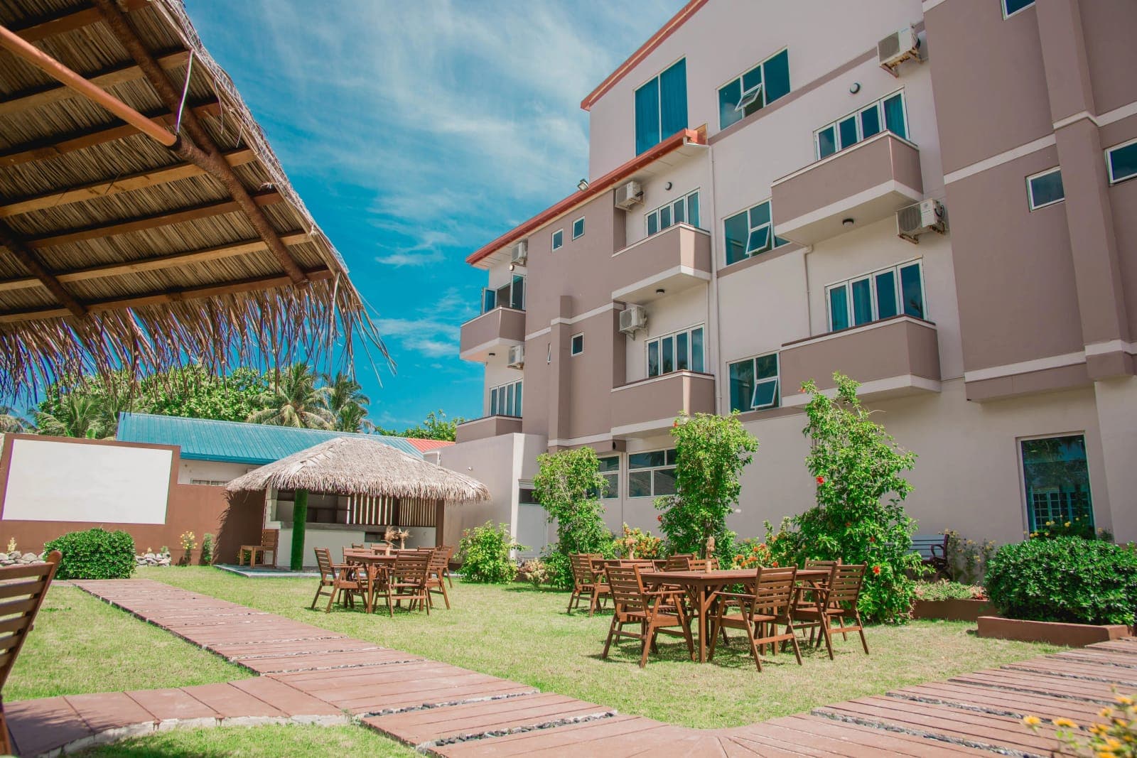 Reveries Diving Village Guest Houses — 2