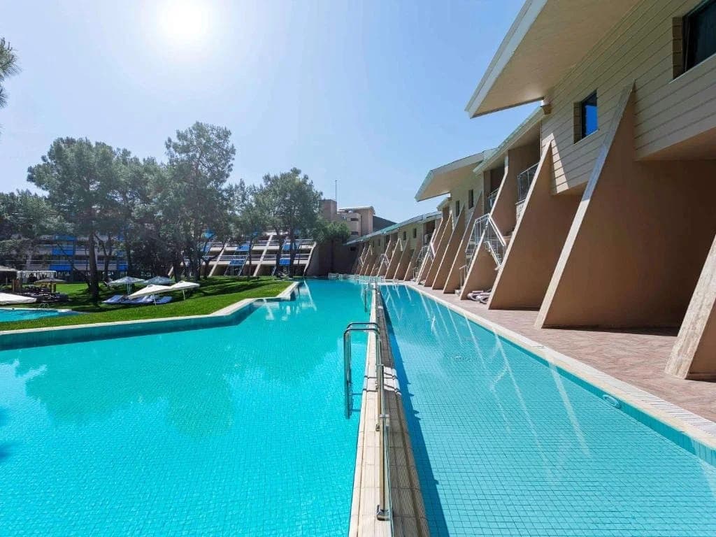 Rixos Sungate — 4