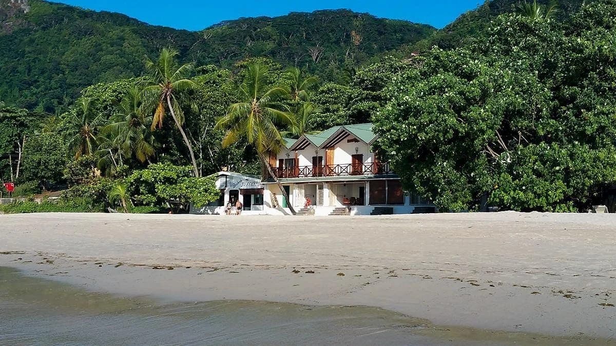 Romance Bungalows Guest Houses — 4