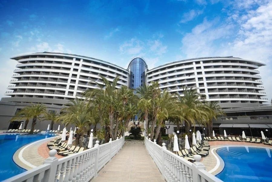 Royal Wings Hotel — 3