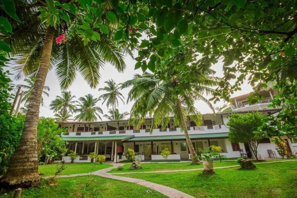 Sea View Beach Hotel — 2