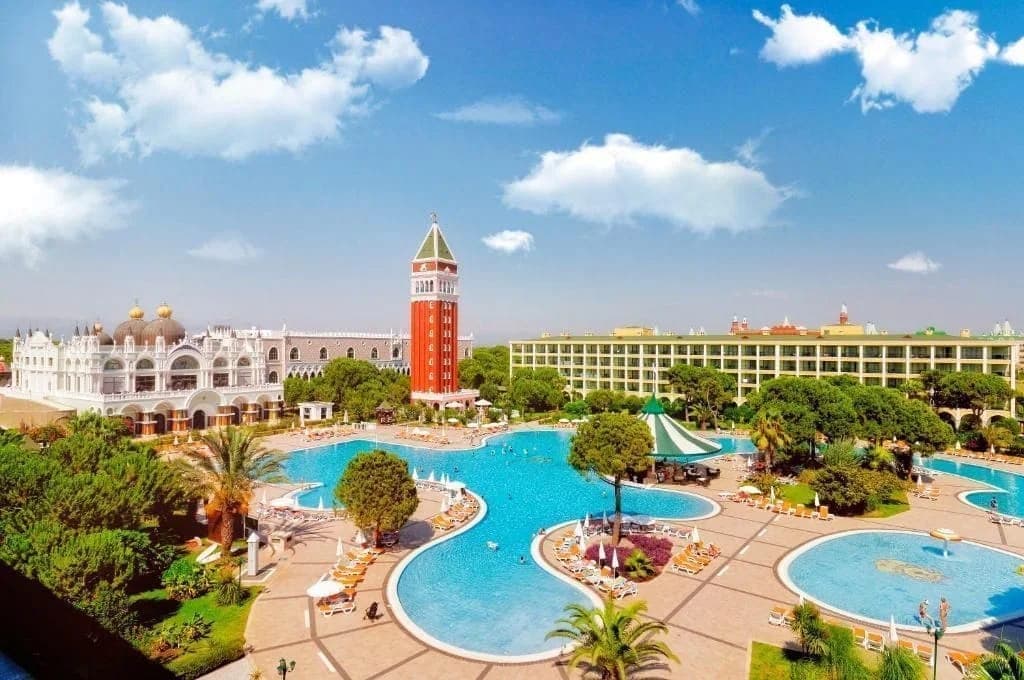 Venezia Palace Deluxe Resort Hotel — 5