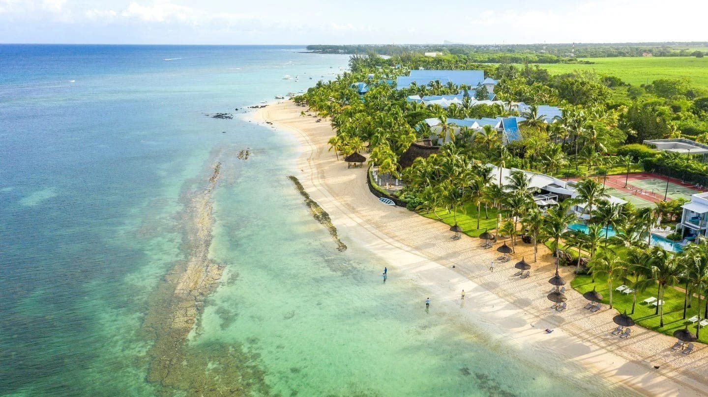Victoria Beachcomber Resort & Spa — 2