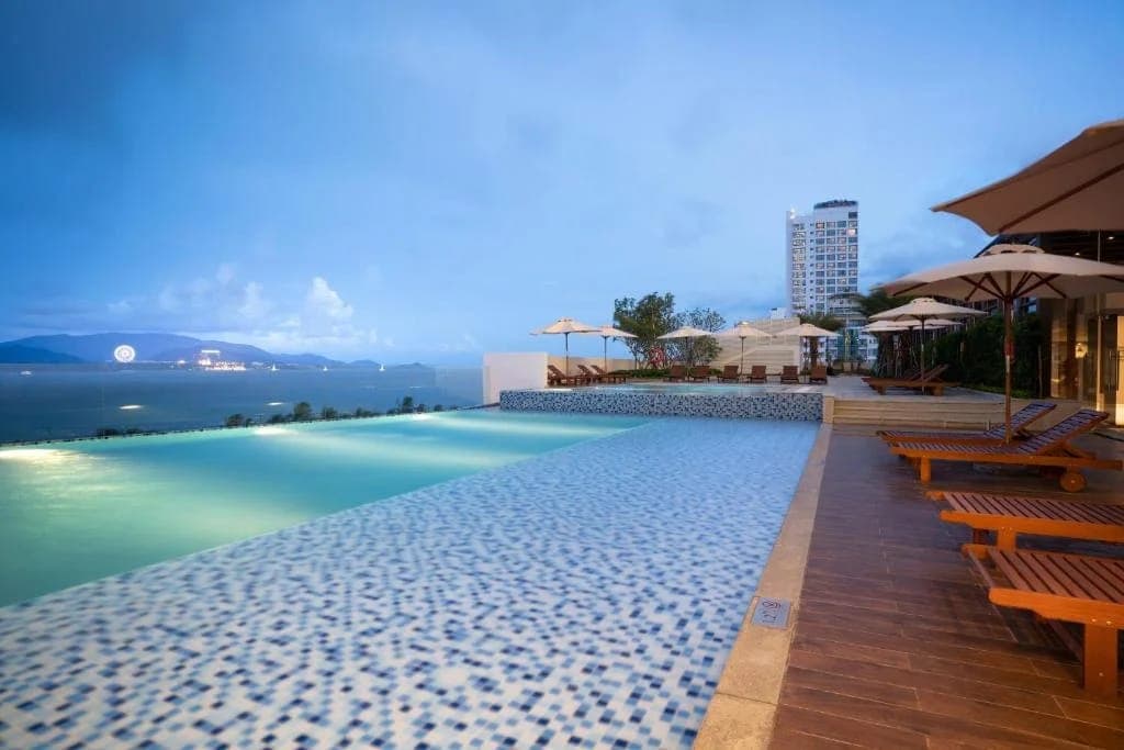 Vinpearl Condotel Beachfront Nha Trang — 2