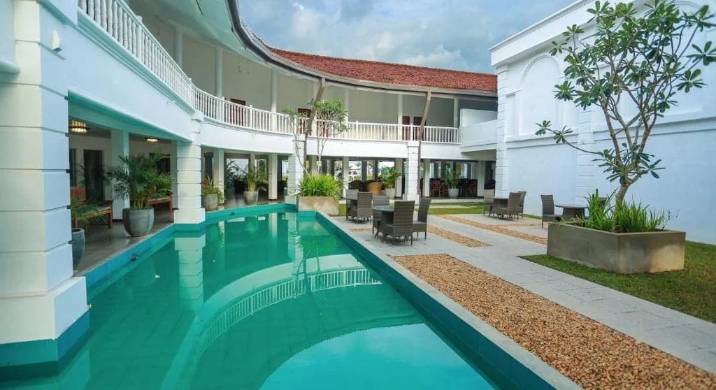 Hibiscus Beach Hotel