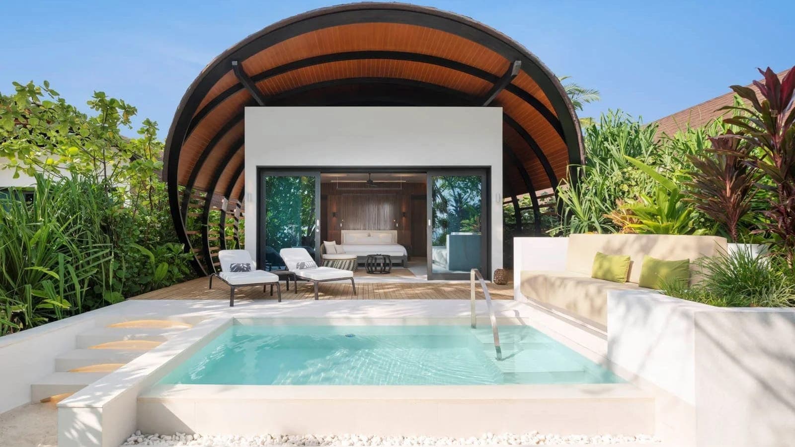 The Westin Maldives Miriandhoo Resort 5* Deluxe