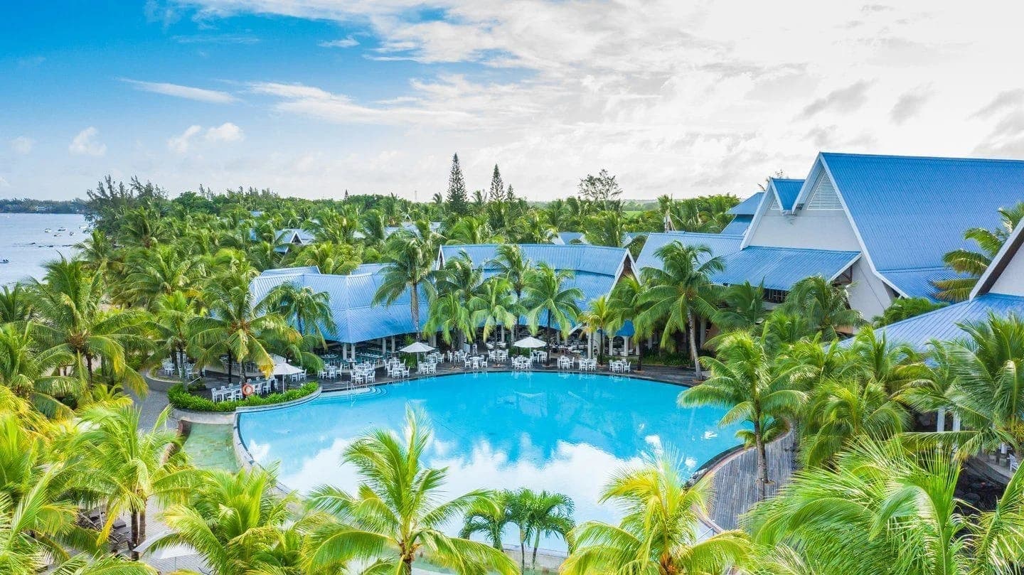 Victoria Beachcomber Resort & Spa